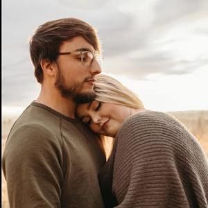 Meet your Posher, Devin